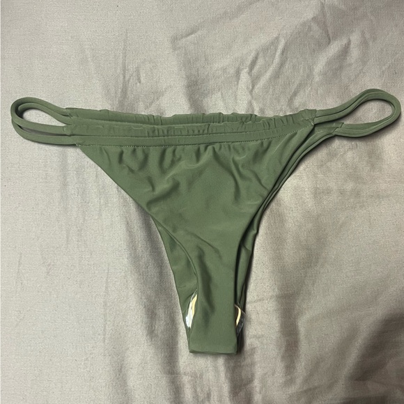 Benoa Anini Bottom - Picture 2 of 3